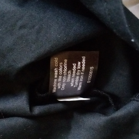 Lane Bryant sleeveless button down top NWT - Picture 5 of 8